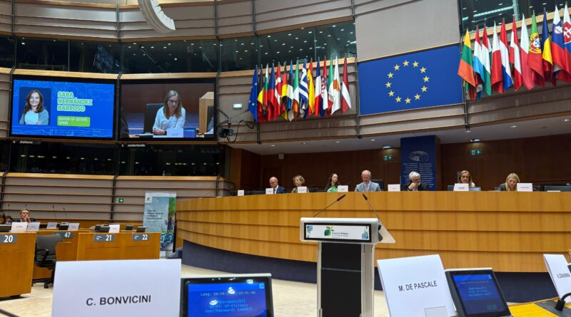 Sara Hernández presenta en el Parlamento Europeo la estrategia de vivienda de Getafe