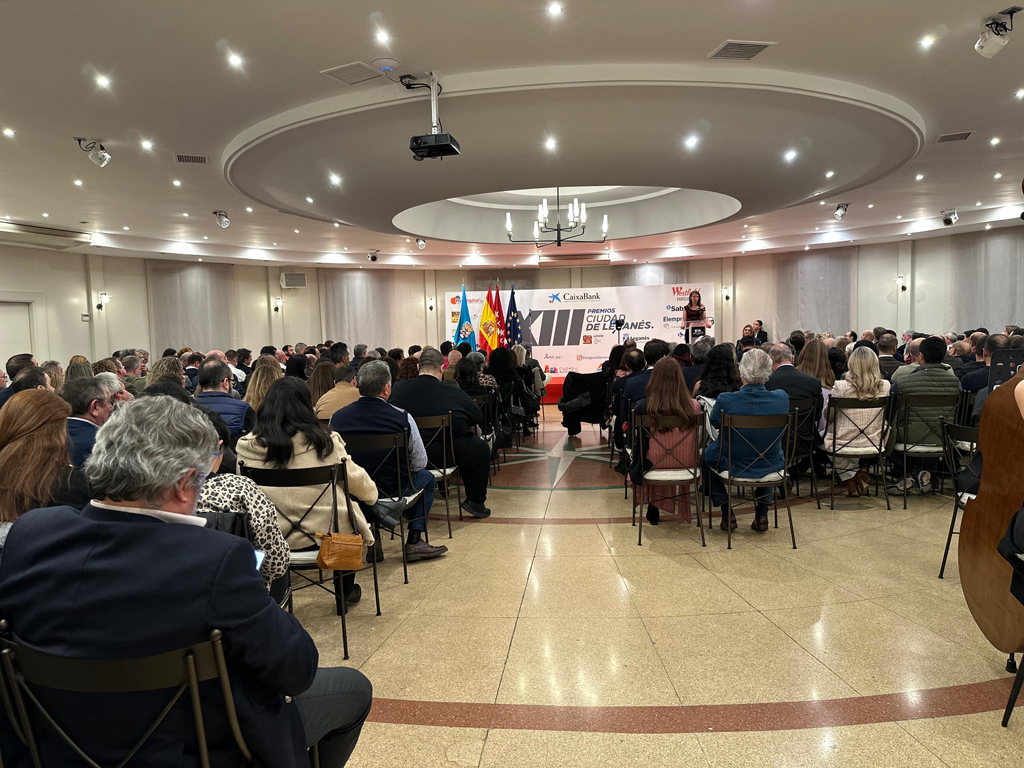 UNELE entrega el XIV Premio Ciudad de Leganés al periodista Francisco Marhuenda