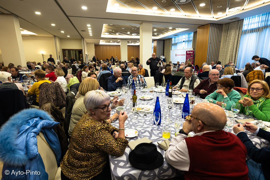 Pinto amplía a cinco días la Comida de Mayores de Navidad confirmando el rotundo éxito del nuevo modelo