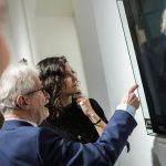 Díaz Ayuso anima a visitar la «magistral» exposición ‘Des-caradas. Mujeres históricas vistas con los ojos de hoy’