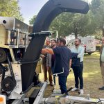 Pinto incorpora la primera trituradora de ramas 100% eléctrica en España que mejora el servicio municipal de jardinería