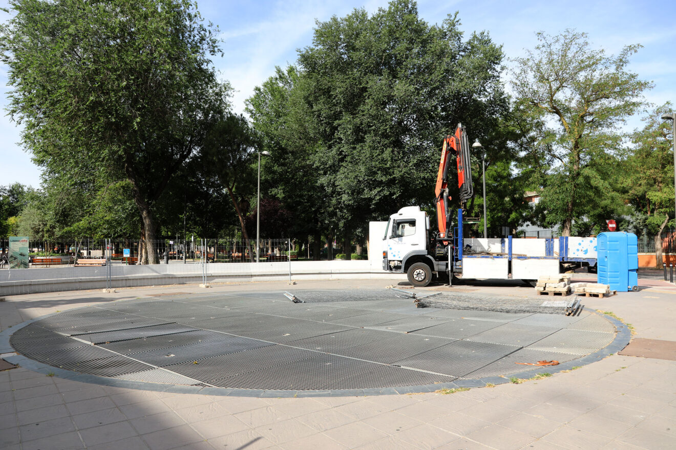 Comienzan las obras para una moderna fuente infantil en el barrio getafense de San Isidro