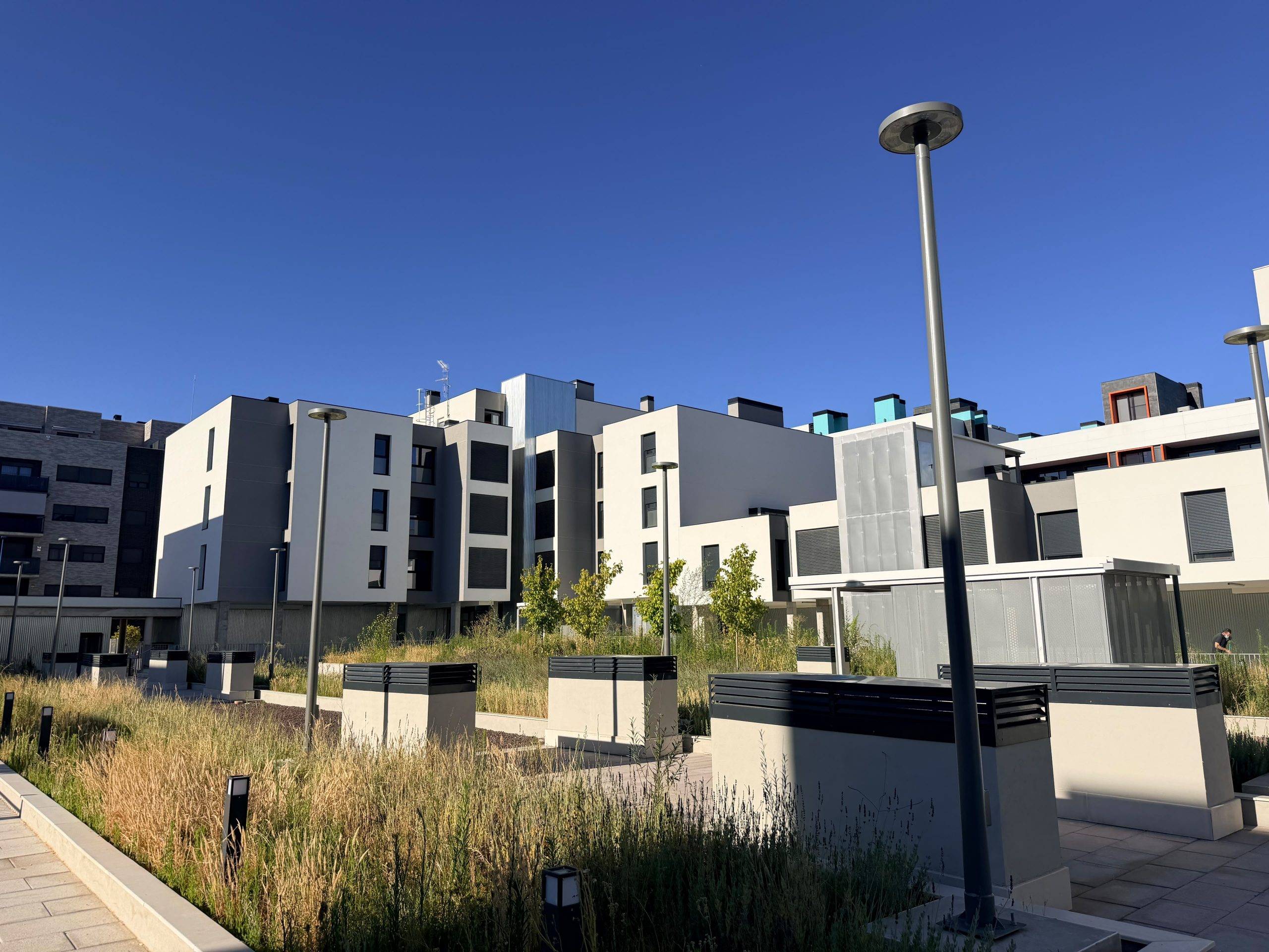 EMSULE entrega hoy a sus adjudicatarios las 108 viviendas en alquiler de Puerta de Fuenlabrada