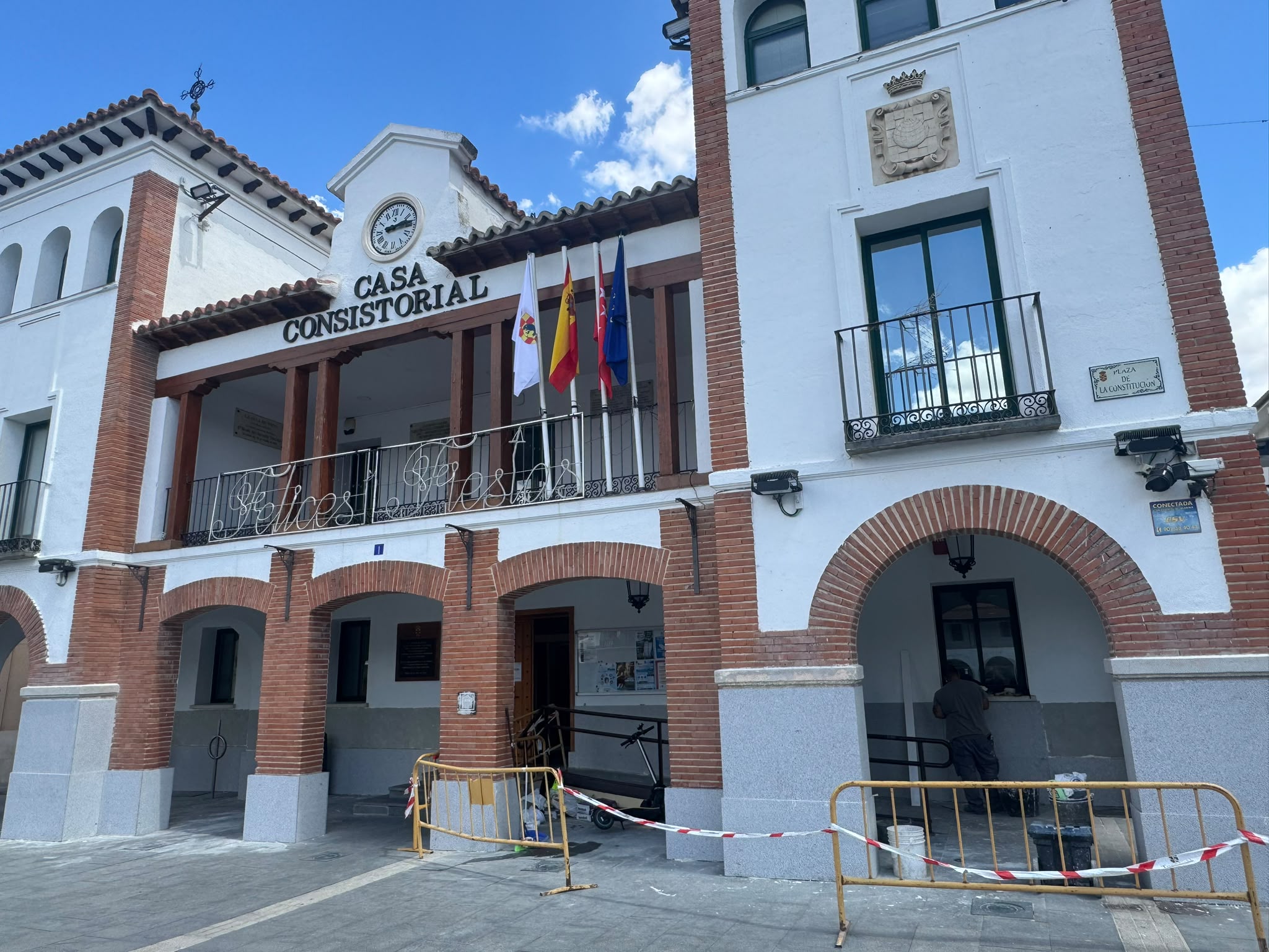 Avanzan a buen ritmo las obras en la fachada del Ayuntamiento de Pinto